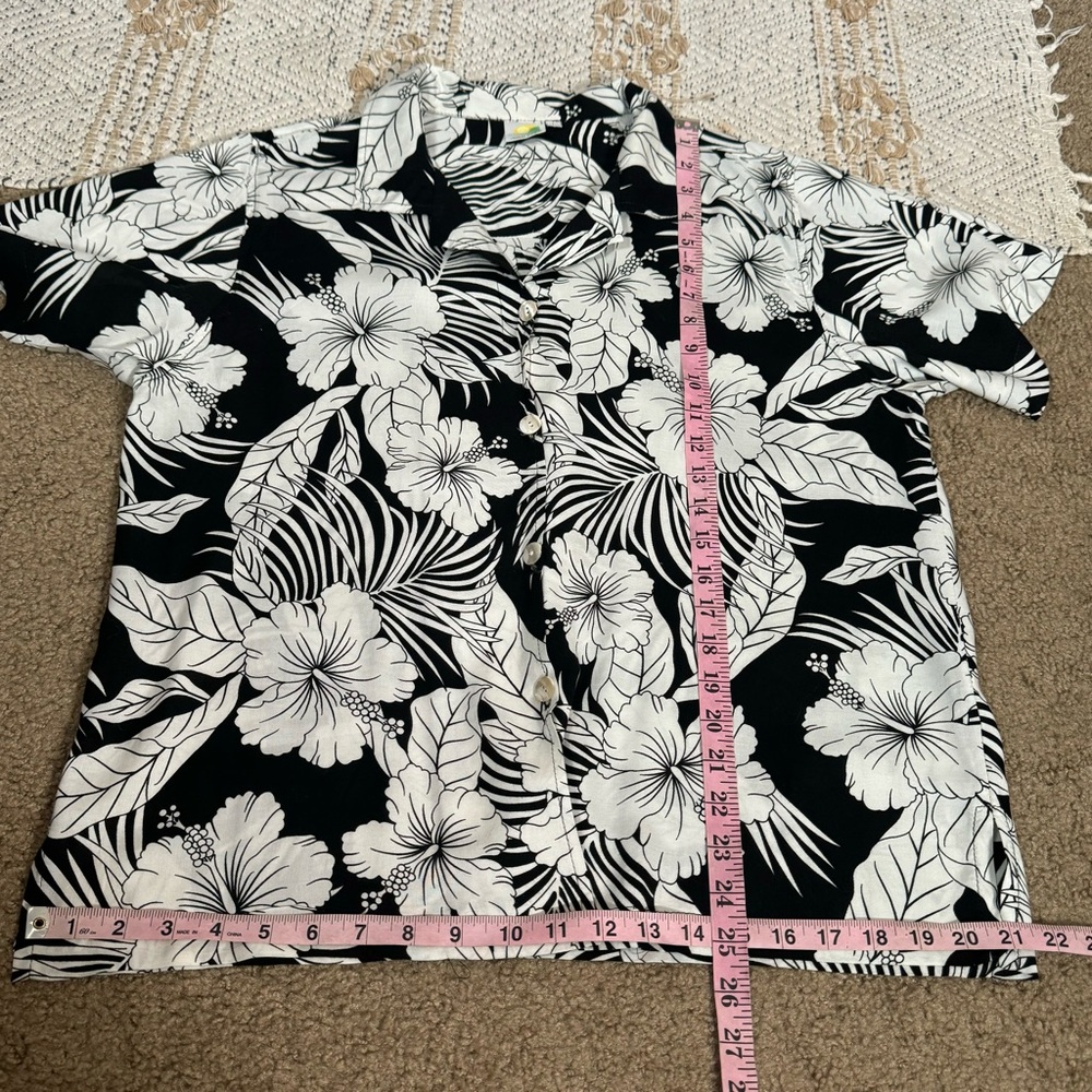 Makai Beach Black White Tropical Island Button Shirt - Picture 10 of 11
